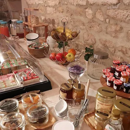 Le Pavillon Saint-martin 3* Souillac